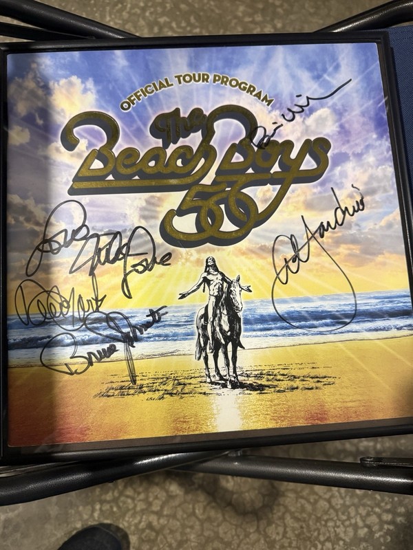 The Beach Boys Official Tour Program Signed Autographed (Original)