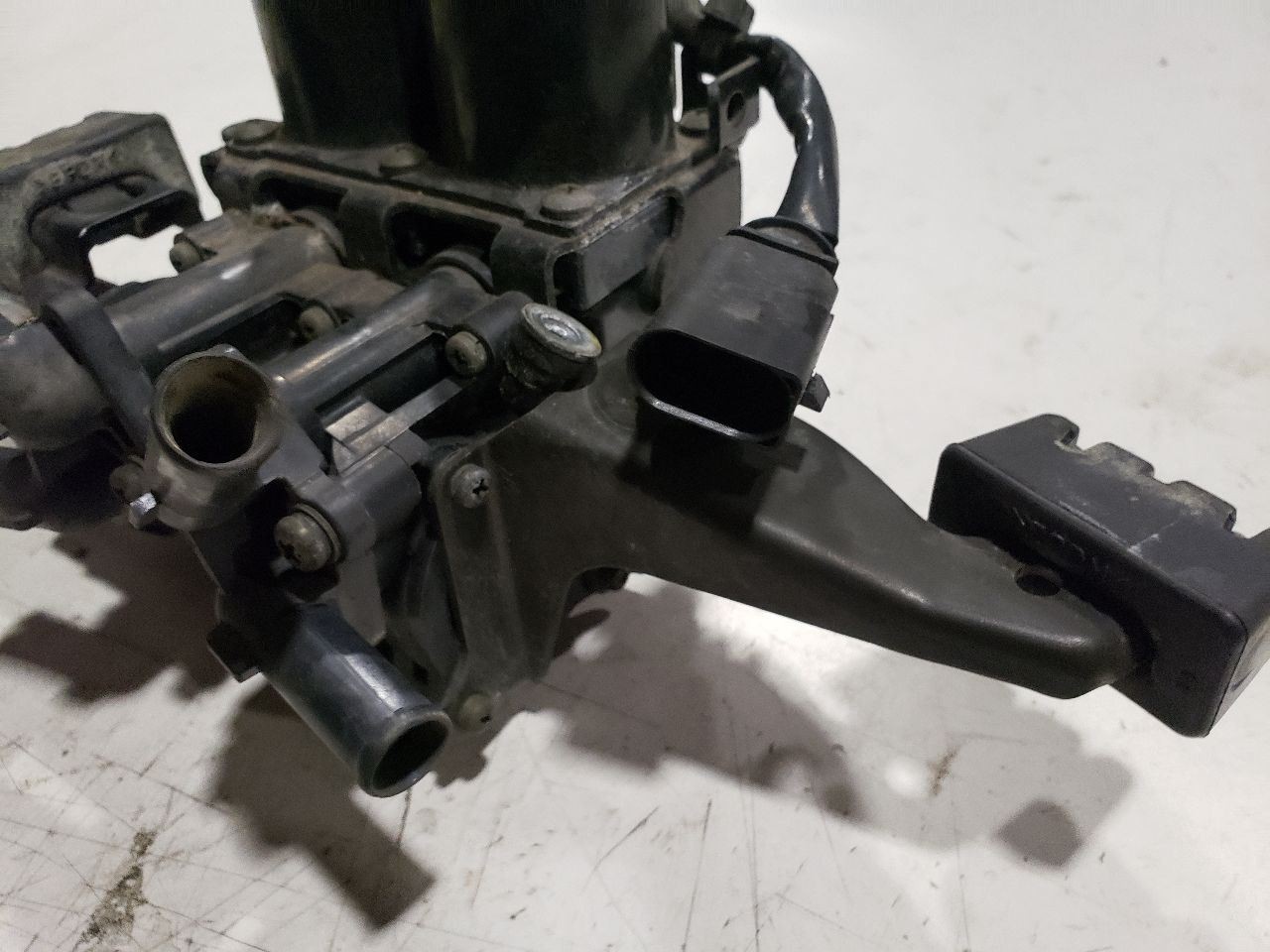 Bentley Flying Spur 2006 Heater control valve P/N 3D1959617C