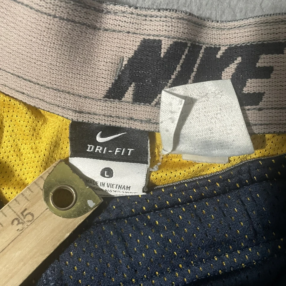 VTG Nike West Virginia Mountaineers Shorts Mens L Blue Dri Fit Basketball NCAA - Image 3 of 4