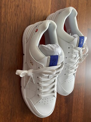 ON the Roger Clubhouse Limited US Serie White Blue Weiß Blau 42 Neu