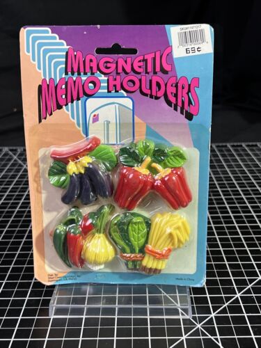 4 Vintage Vegetable Magnetic Memo Holders Peppers Eggplant Onion Spinach NOS - Picture 1 of 8