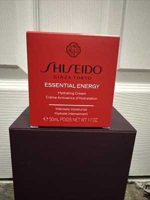 Shiseido Essential Energy Hydrating Cream-Visibly Reduces the Look of Pores.