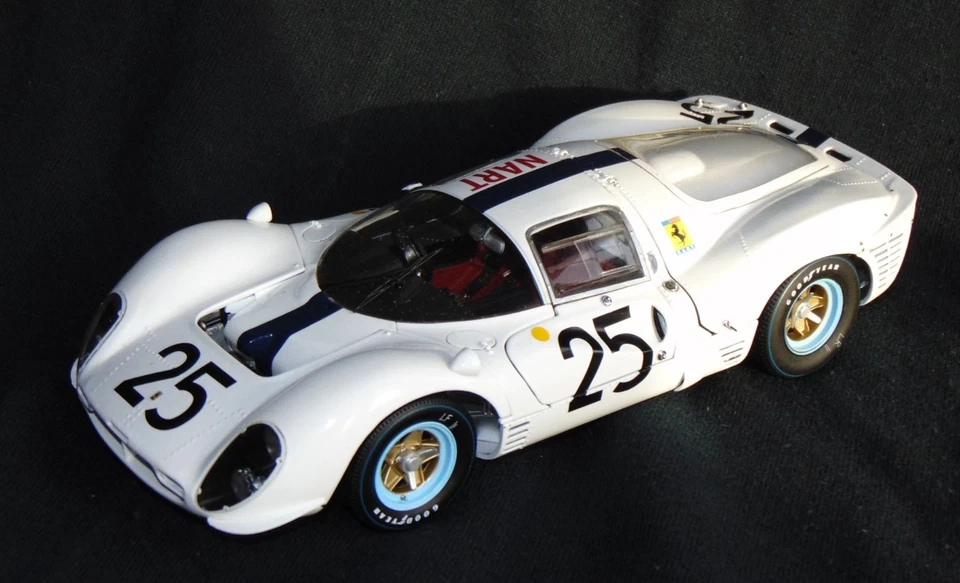 Ferrari 412 P Berlinetta NART Le Mans 1967 escala 1/18 - usado - como nuevo Foto 2 de 4