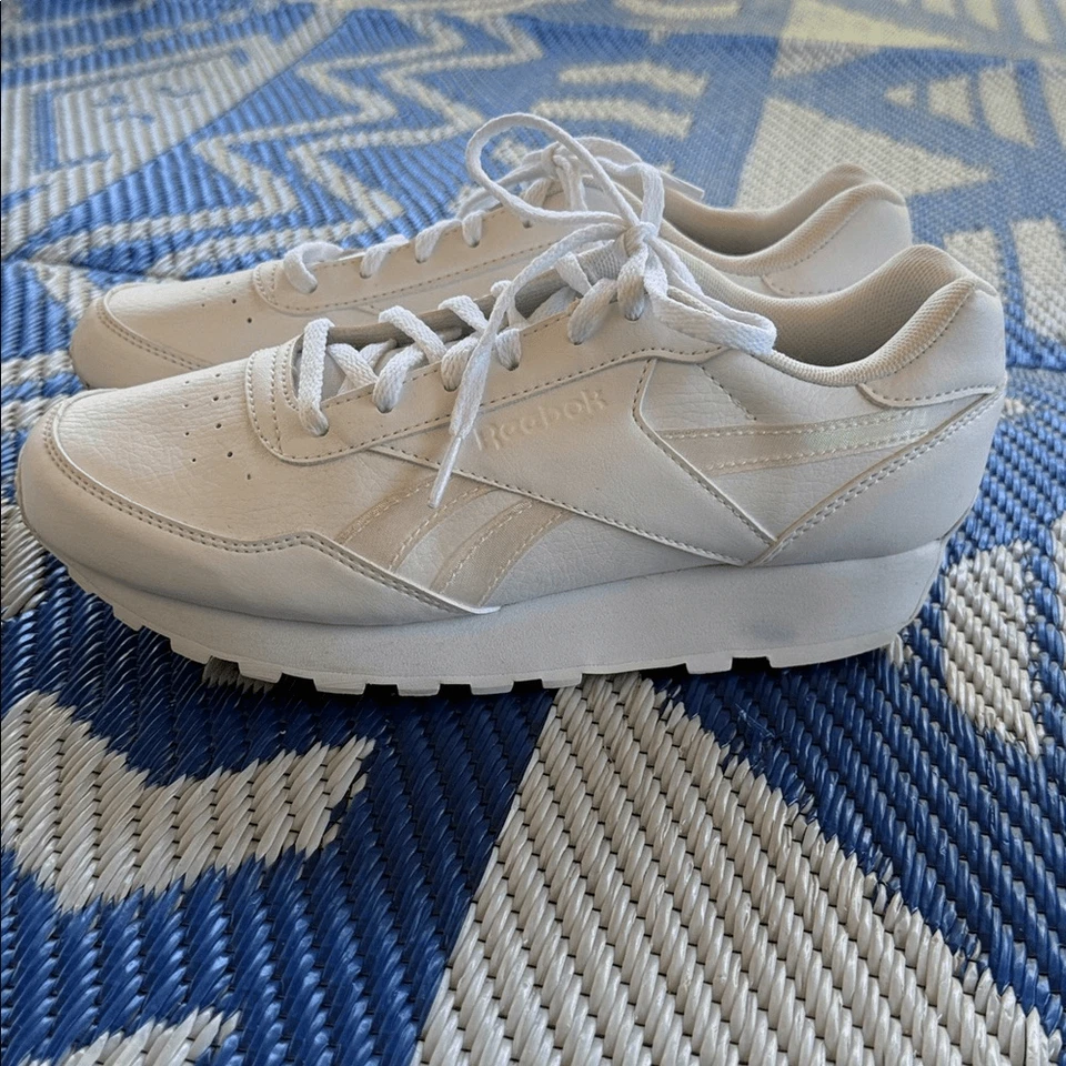 Zapatillas deportivas Reebok para mujer talla 7,5 blancas rebobinadas para correr zapatos porcelana rosa GY8857 Foto 2 de 4