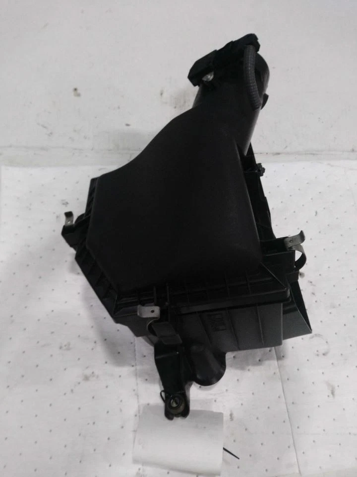 Air Cleaner Fits 14-19 LEXUS IS350 556008 - Image 2 of 4