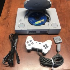 Original Sony Playstation PS1 Console SCPH-5501, 1 Controller Power Cord 1x Game