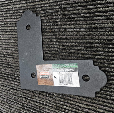 Simpson Strong-Tie APL4 ZMax Outdoor 12GA Steel Flat L Strap 8.25'' H x 8.25'' W