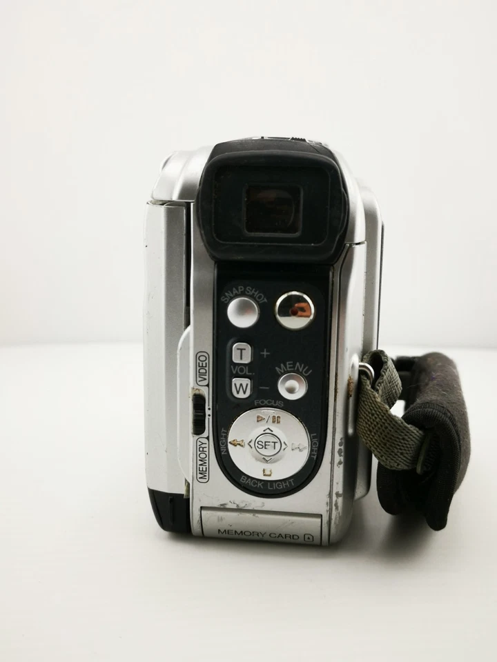 JVC GR-DX77AS MiniDV Video Camcorder 700x Digital Zoom For Parts As Is - Image 3 of 4