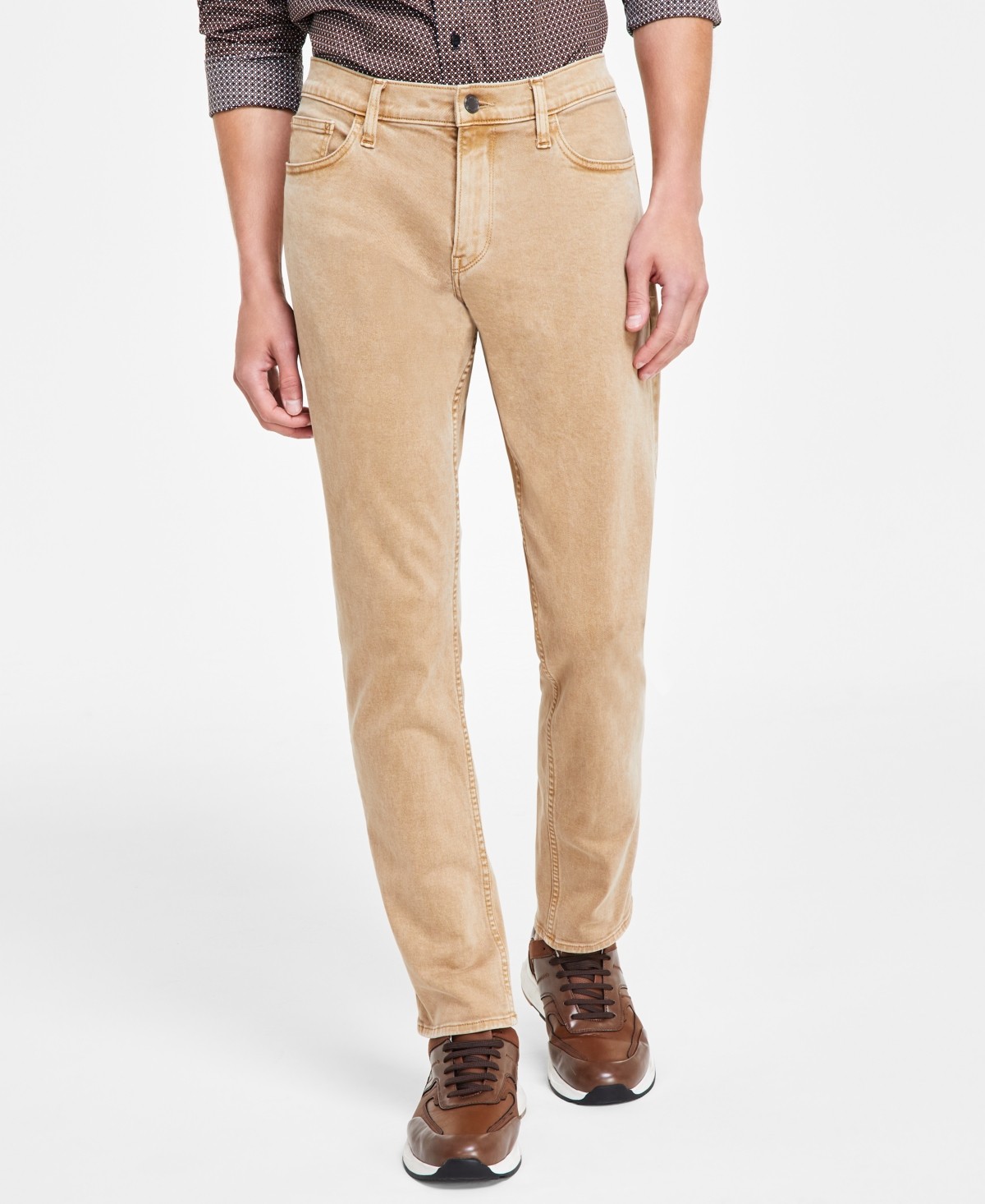 Мужские джинсы Michael Kors Slim fit Denim 3030 бежевого цвета Dean Camel Solid 4890₽