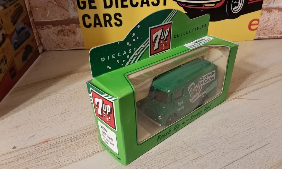 Lledo 71006 1959 Morris LD150 Van  - 7up - Retro Branded Packaging  - Image 2 of 4