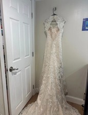 maggie sottero wedding dress size 8 pre owned
