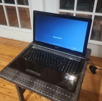 ASUS U50A Vintage Laptop Windows 7 2.2ghz 3GB 250GB SSD 15.6'' Maroon Color