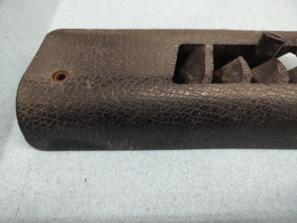 68+ Volkswagen Super & Beetle RH heater channel floor foot vent flap #111819190A - Image 4 of 4