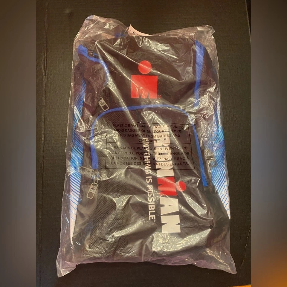 Mochila Ironman Signature Negra Azul IM Transition ¡NUEVA! $80 al por menor Foto 2 de 4