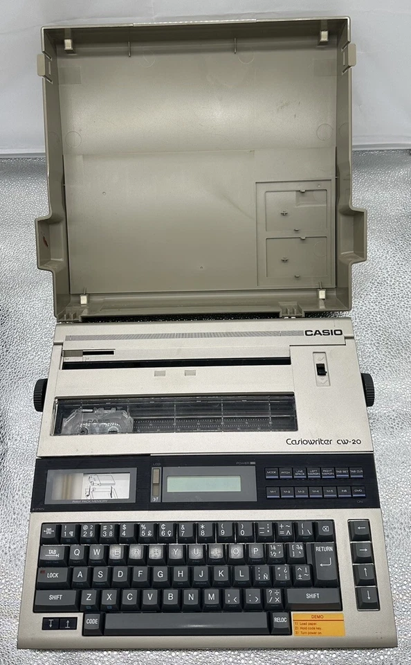Casiowriter CW-30 vintage CW-20 TURNS ON RAM DEAD CODE MISSING RAM 5696 - Image 2 of 4