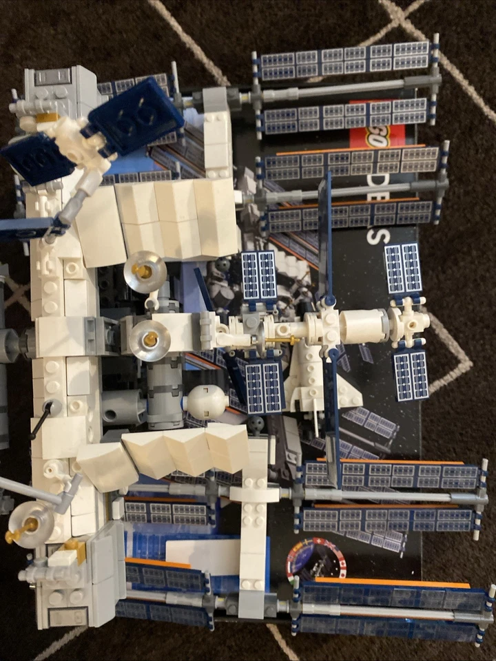 LEGO Ideas 21321 International Space Station, photo 2 sur 3