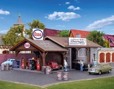 Ho Service Station Pfizis Garage Mit Benzin Station Esso - Vollmer 45599