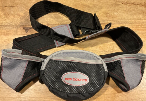 NEW BALANCE RUNNING HYDRO BELT REFLECTIVE USED AS IS NO BOTTLES USED - Picture 1 of 4