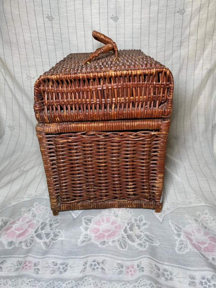Wicker Basket Box Jewelry Keepsake Storage Chest 10" - Image 3 of 4