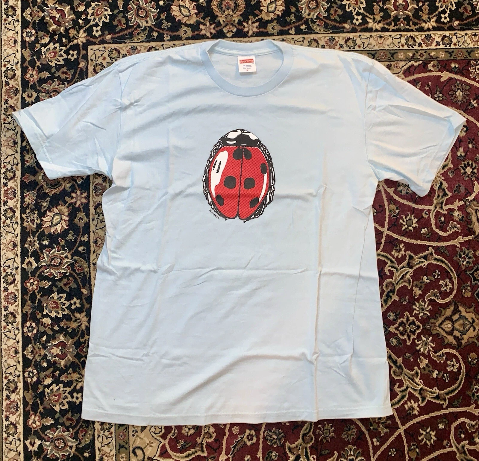Tee shirt Supreme Ladybug bleu pâle M neuf SS18