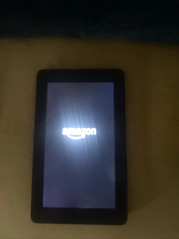 Amazon Fire 7 5th Gen SV98LN 7" 16GB, Wi-Fi PLEASE READ DESCRIPTION - Image 3 of 4