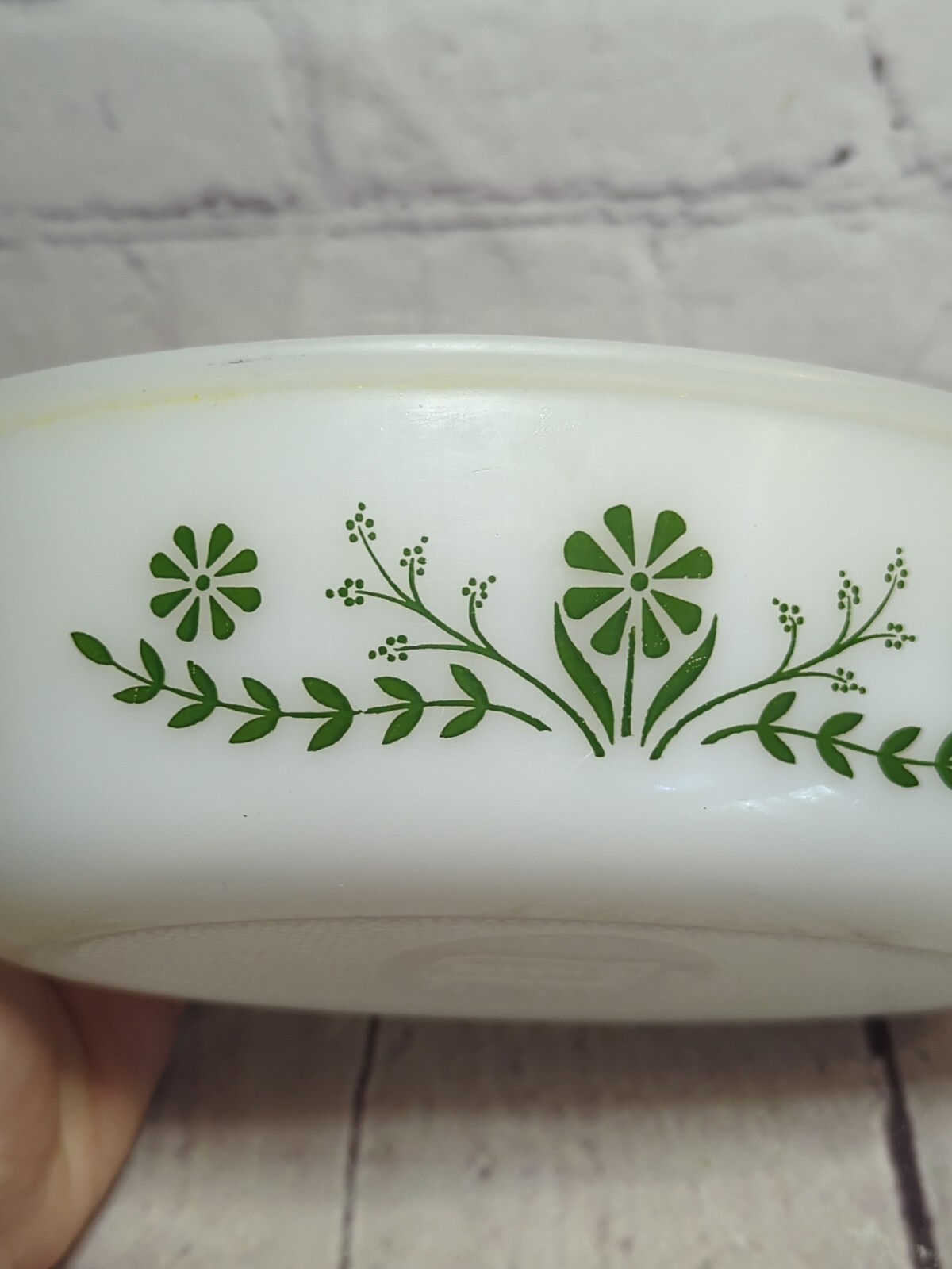 Vintage Glasbake J235 1 Qt. 10" Oval Green Daisy Milk Glass Casserole Dish 