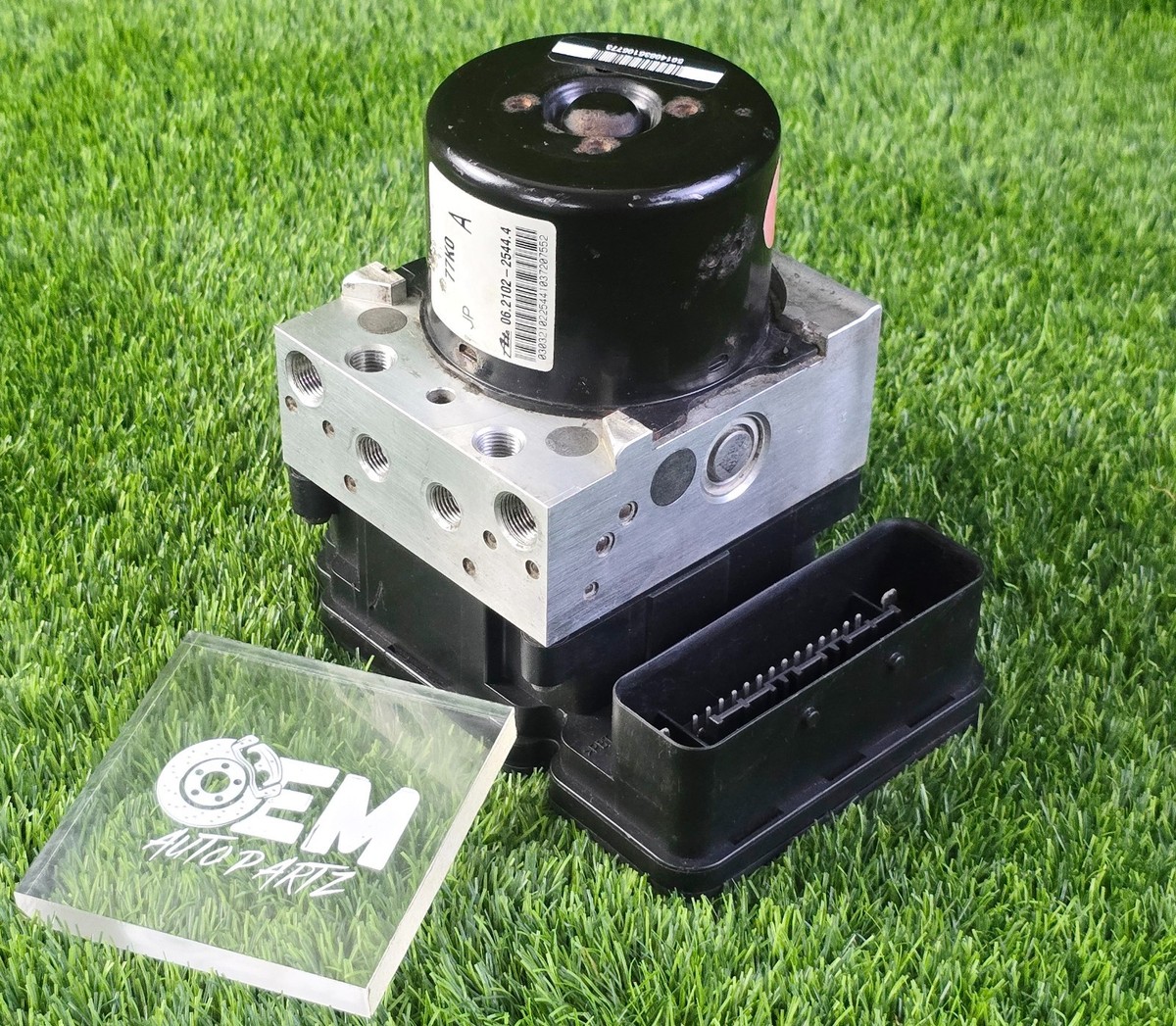 Suzuki Grand Vitara ABS Brake Actuator Pump 77k0 06.2102-2544.4