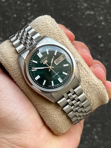Vintage Seiko 5 7009 Automatic Day/Date Mens