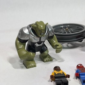 LEGO Marvel: Spider-Helicopter Rescue (76016) Missing Glider & Mary Jane