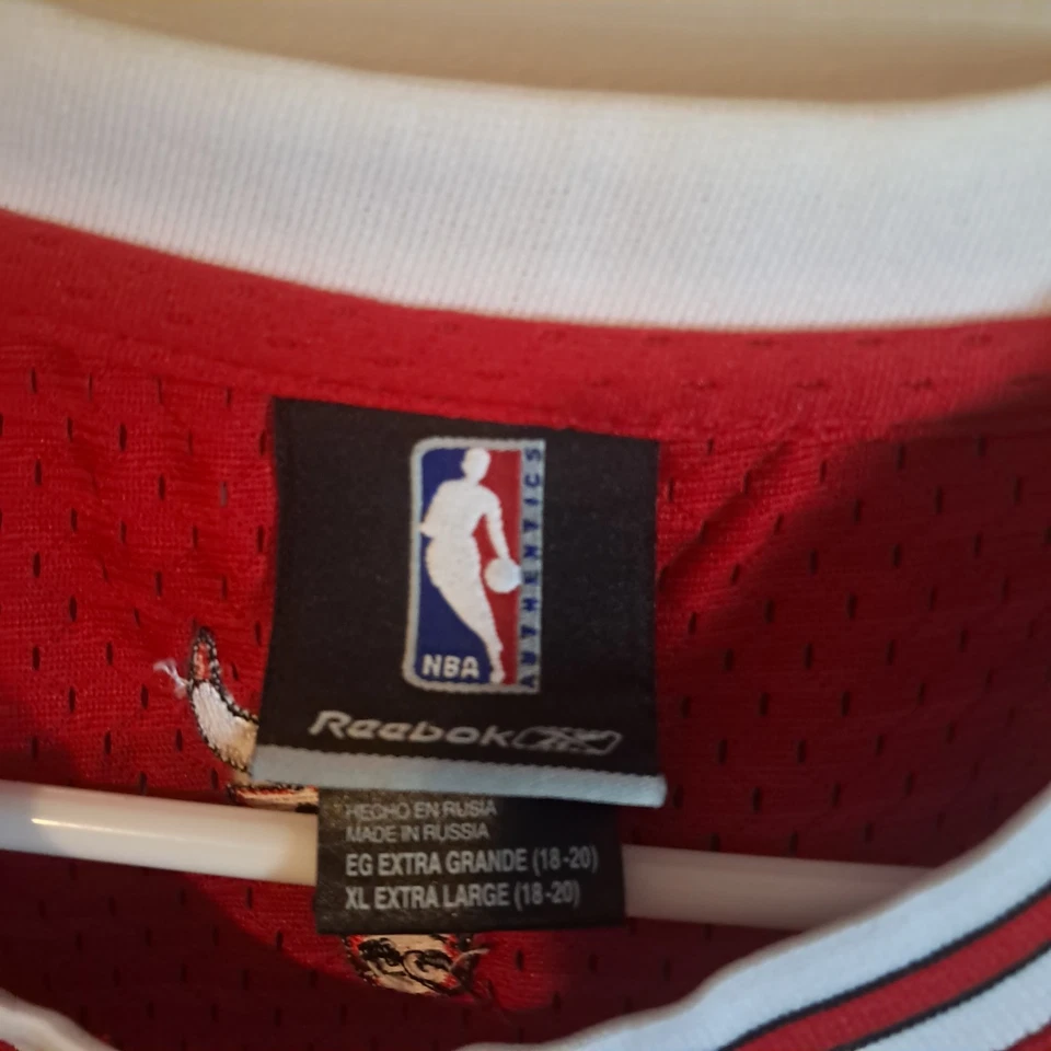 Camiseta deportiva vintage Reebok NBA Chicago Bulls Ben Gordon 7 roja Swingman para hombre XL cosida Foto 3 de 4