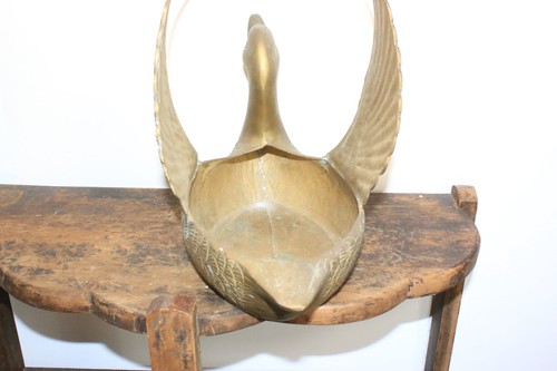 Vintage MCM 12" Brass planter basket duck goose swan handle 5.5lbs - Picture 9 of 11