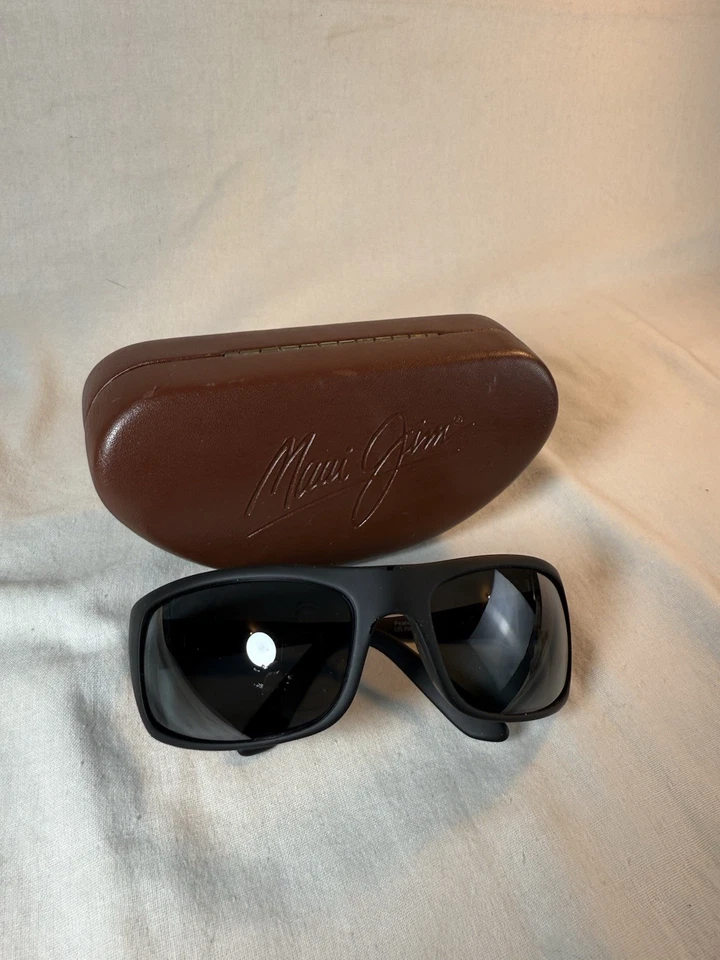 Gafas de sol polarizadas Maui Jim Peahi HECHAS EN ITALIA RASGUÑOS EN LENTE DERECHA ZZ Foto 3 de 4
