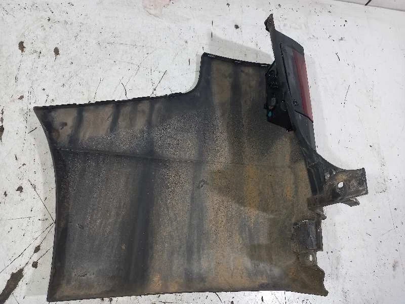 Tapa de parachoques trasero derecho 850162827R / 2662730 para Renault Trafic Comb Foto 2 de 4