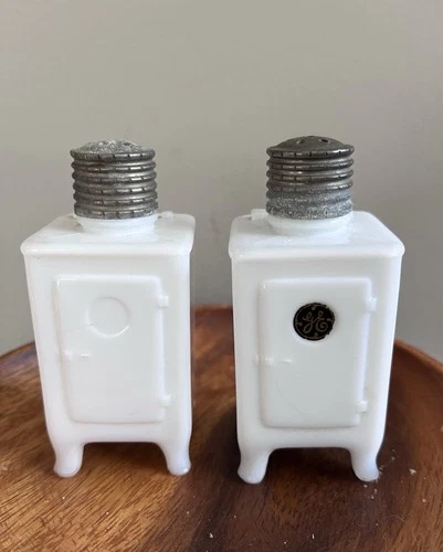 Vintage Milk Glass GE Refrigerator Ice Box Salt & Pepper Shaker Set with Corks B