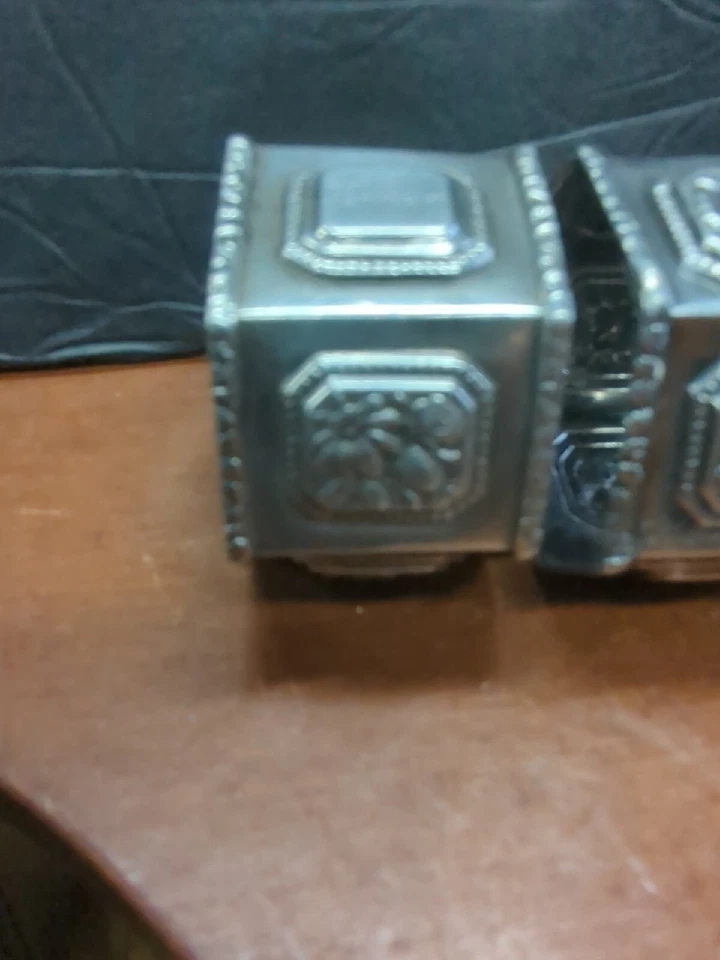 Antique Leonard Wilson Coin Silver  Philadelphia 1850 Reposse  Panel Napkin Ring - Image 2 of 4