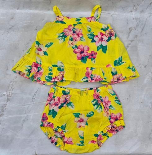 Camicetta e pantaloncini gialli GAP bambina 2 pezzi fiori 100% cotone prezzo consigliato £19,99 - Foto 3 di 4