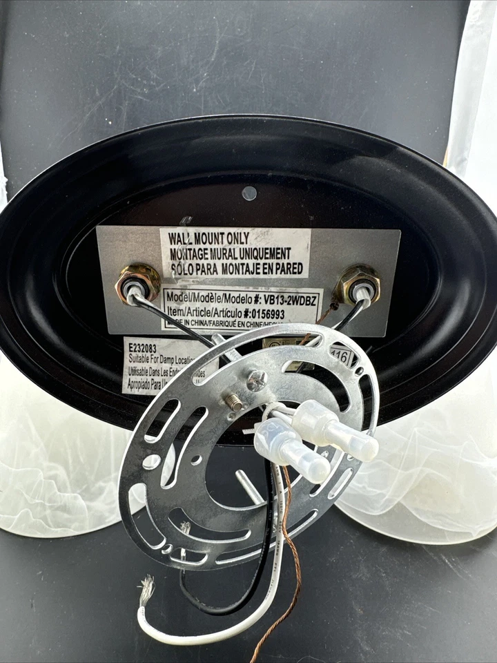 Iluminación de volumen Iluminación de tocador de baño  Foto 2 de 3