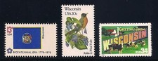WISCONSIN - STATE FLAG, BIRD, FLOWER - SET OF 3 U.S. STAMPS - MINT CONDITION