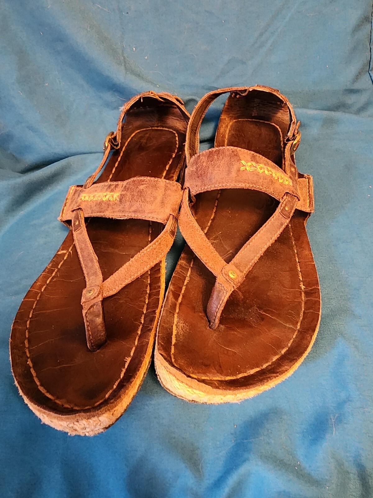 Merrell Thong sandali da donna in pelle marrone taglia 11M US difficili da trovare