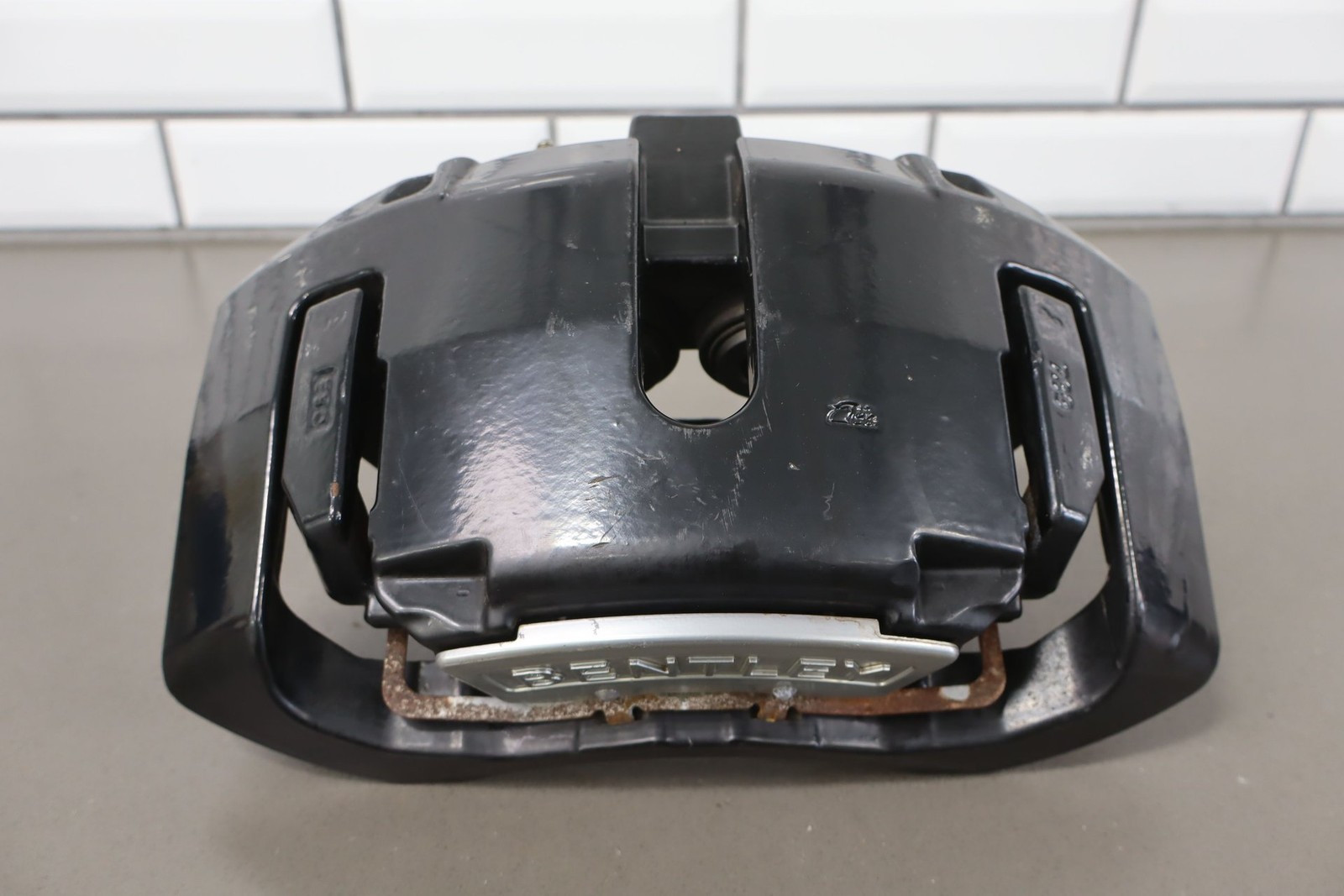 Bentley Continental 2004 Front Left, right Calipers with pads Pair Black