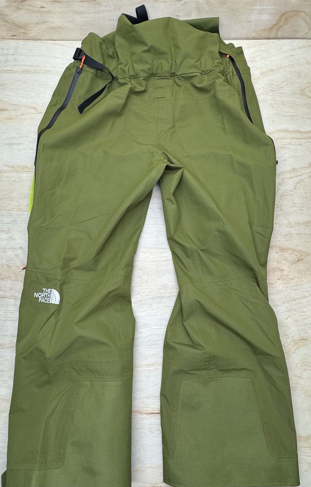NEW The North Face Mens Ceptor Bib Snow Pants Ski Meadow Grass Green 2XL thumbnail 13
