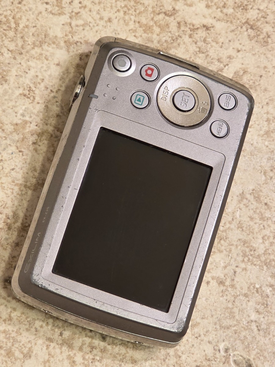 Casio EXILIM ZOOM EX-Z35 12.1MP Digital Camera - Silver for