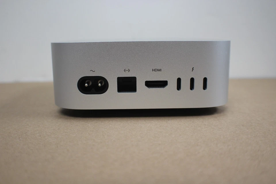 Apple Mac mini-M4 Chip-10 Core CPU/GPU-16GB RAM-256GB SSD-W/Keyboard & Mouse. - Image 3 of 4