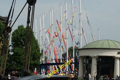 Foto 12x8 Ansicht einer bunten Mastenvielfalt der Weltrunde Ausschnitt c2014