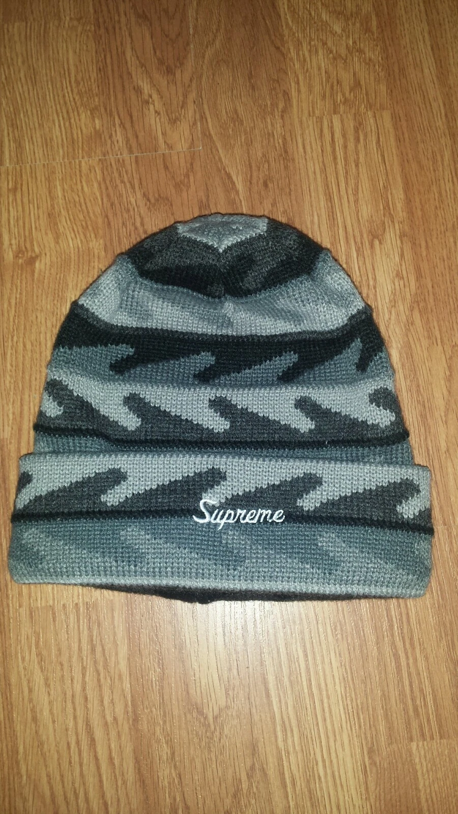 NEUF Supreme World Famous Beanie automne hiver noir et gris