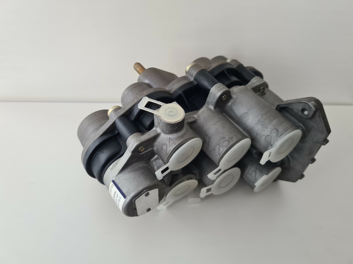 Multi Circuit Protection Valve Fits Mercedes II37680N50 Knorr  