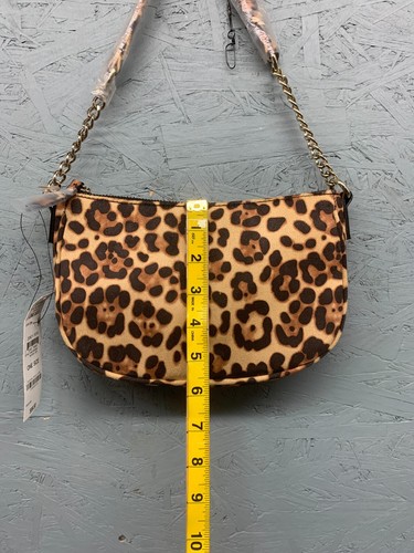 INC Zoiey Beuteltasche Tasche Leopardenmuster Kunstfell Kettenriemen Schultertasche Neu mit Etikett - Bild 12 von 14