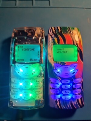 Hervorragendes individuelles Nokia 8210 entsperrt. Stück einzigartiges Handy grün blau eisblau 