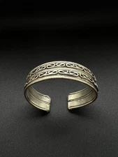 Ohm Mantra Om mane Padme hum Bracelet Nepalese cuff beautiful Filigree  WMB030