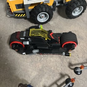 LEGO&reg; Batman Movie 70915 Two-Face Double Demolition